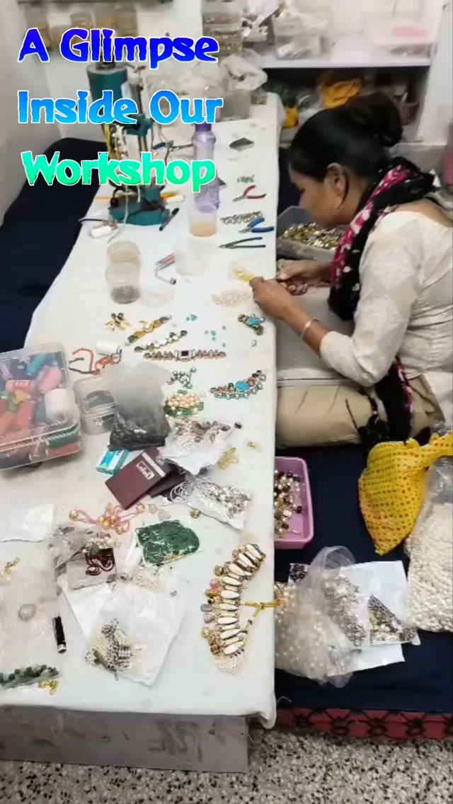 Before the Sparkle — The Making

#JewelleryMaking #BehindTheScenes #HandcraftedJewellery #FusionJewellery #jewellerymanufacturing 

EON EXPORTS

+91-98333 94714